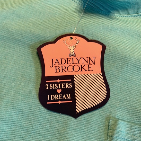 Womens NWT Jadelynn Brooke Dare to Be Different Flamingo Pocket Tee Size Small - Picture 4 of 4